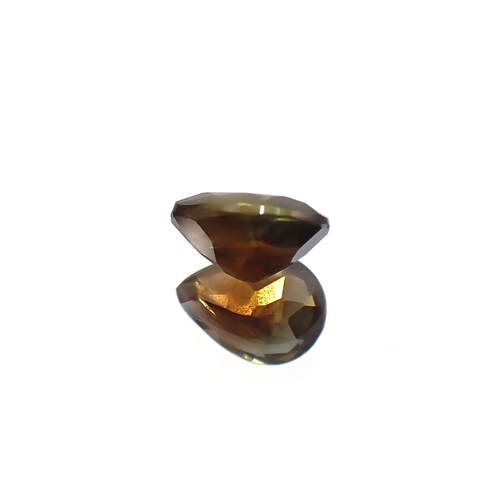 ゴールドシーンサファイア 非加熱(宝石名シーン・サファイア) ケニア産 0.25ct 識別済[250712074]4.1×3.1mm前後
