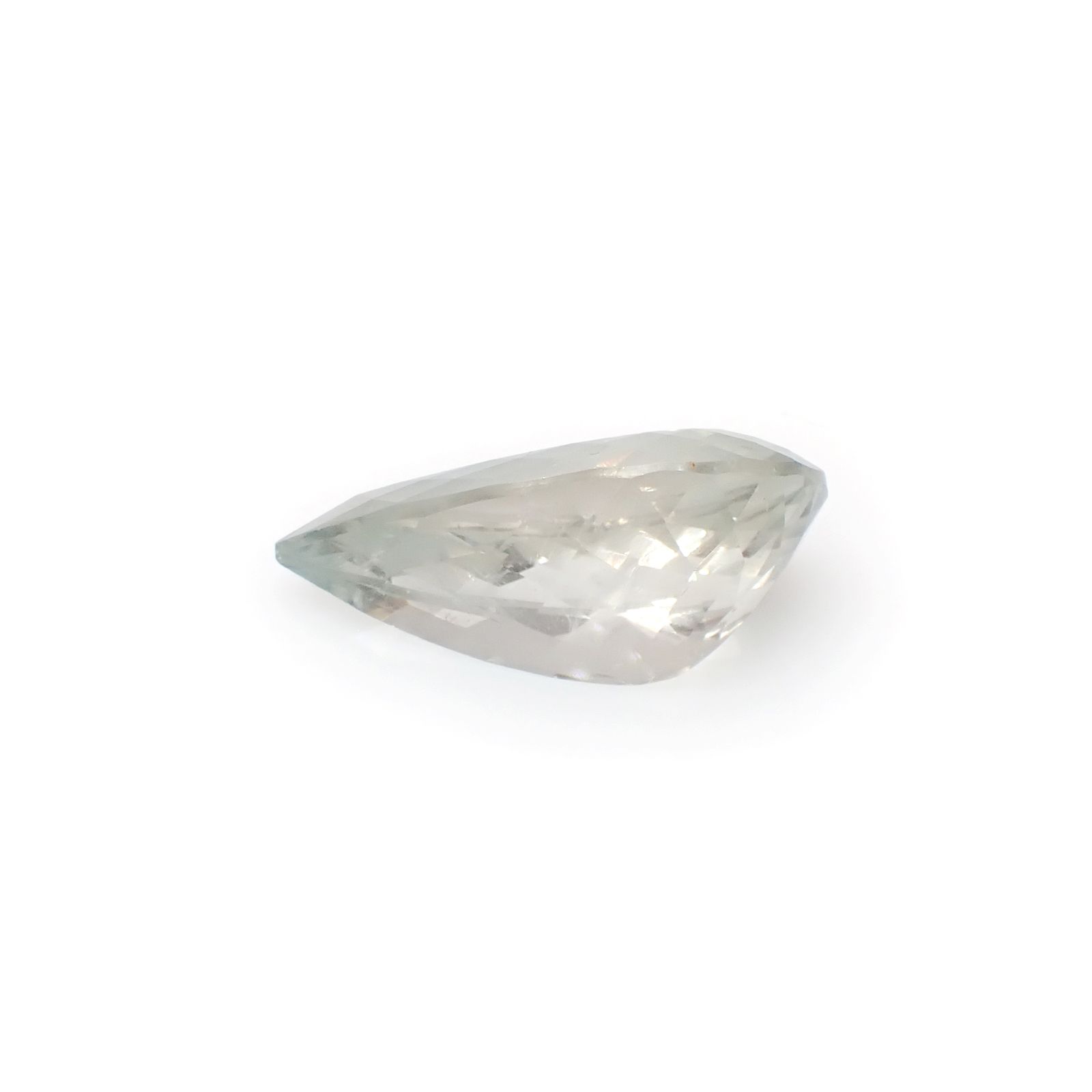 バイカラーニードルイントパーズ(チューブイントパーズ) ブラジル産 51.13ct[240928697]31.4x19.9mm前後