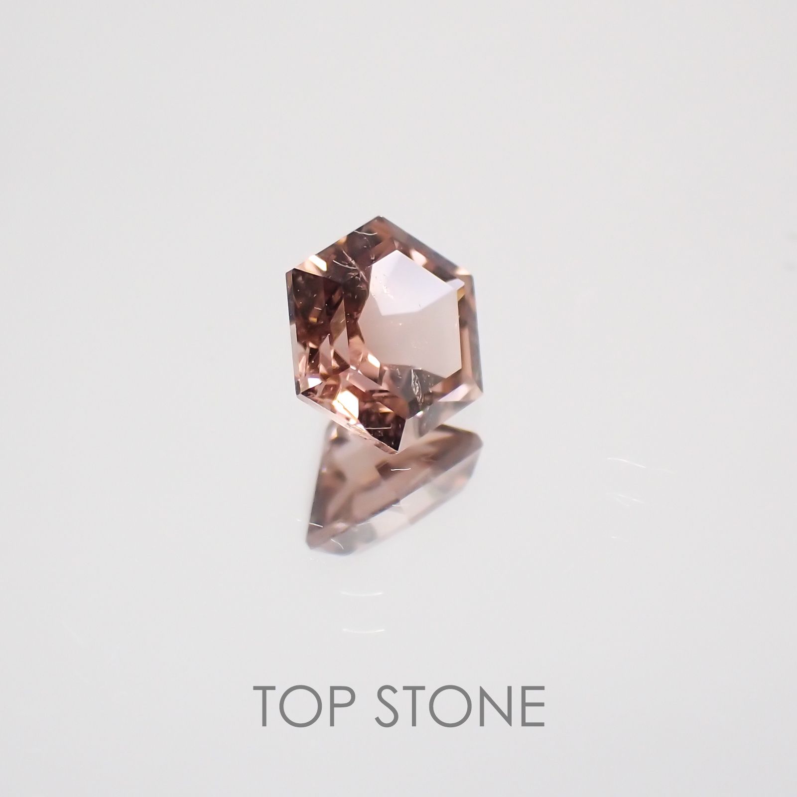 ◇ヘキサゴンカット◇シナモンカラートルマリンSA(宝石名トルマリン) ブラジル/アフリカ産 0.59ct 識別済[21019159]5.1×5.1mm前後