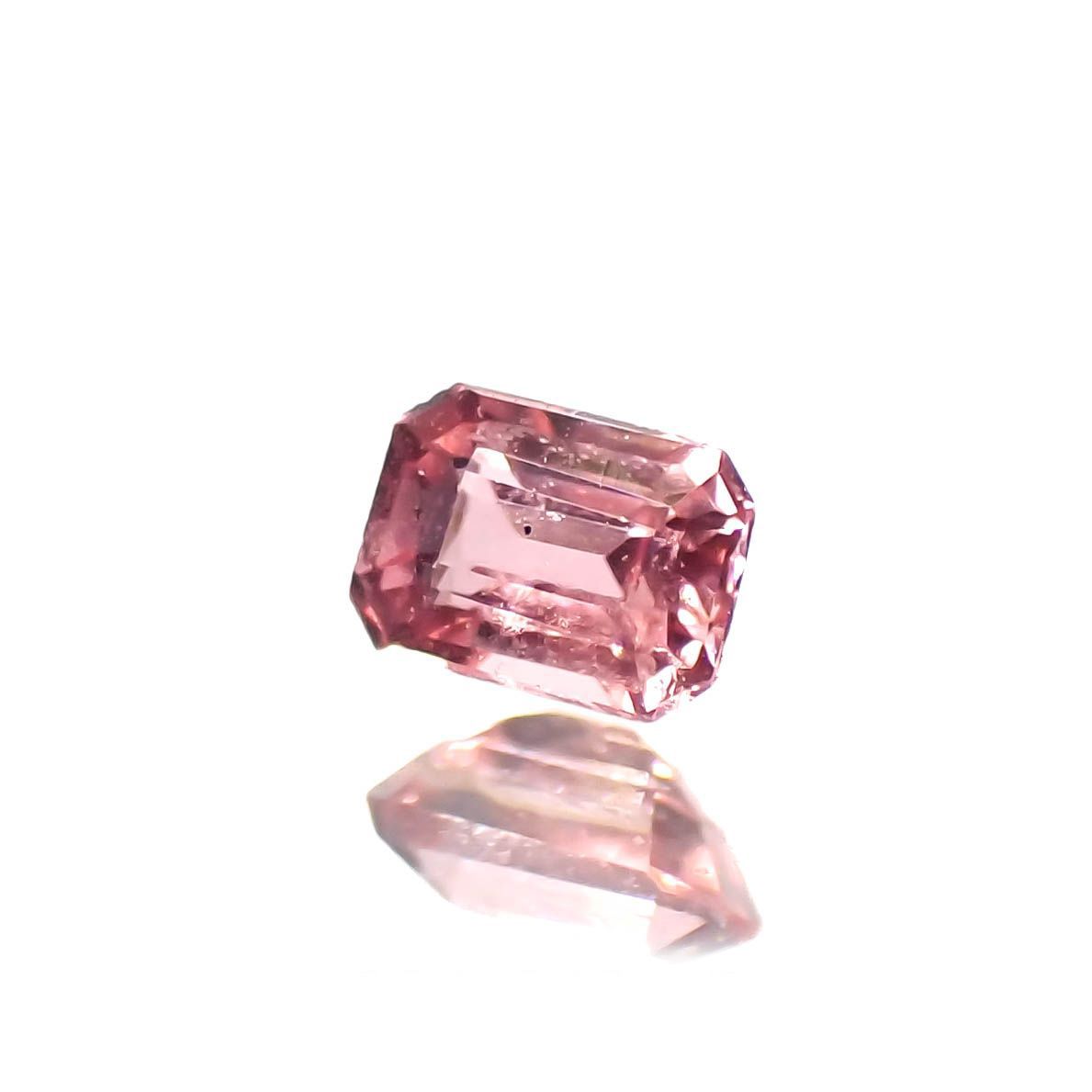 ヴェイリネナイト(宝石名ベイリネナイト)パキスタン産 0.056ct 識別済[221219290]2.5x1.7mm前後