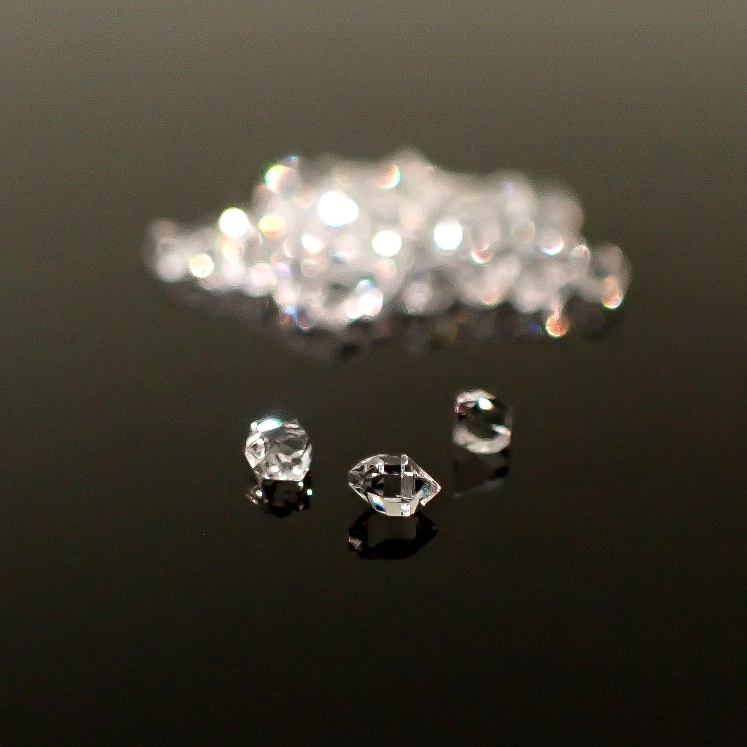 ◇メレセット◇ハーキマーダイヤモンド 原石 アメリカ・ニューヨーク州産 1.75ct / 1.7-2.5x1.2-1.7mm前後 [260231703]