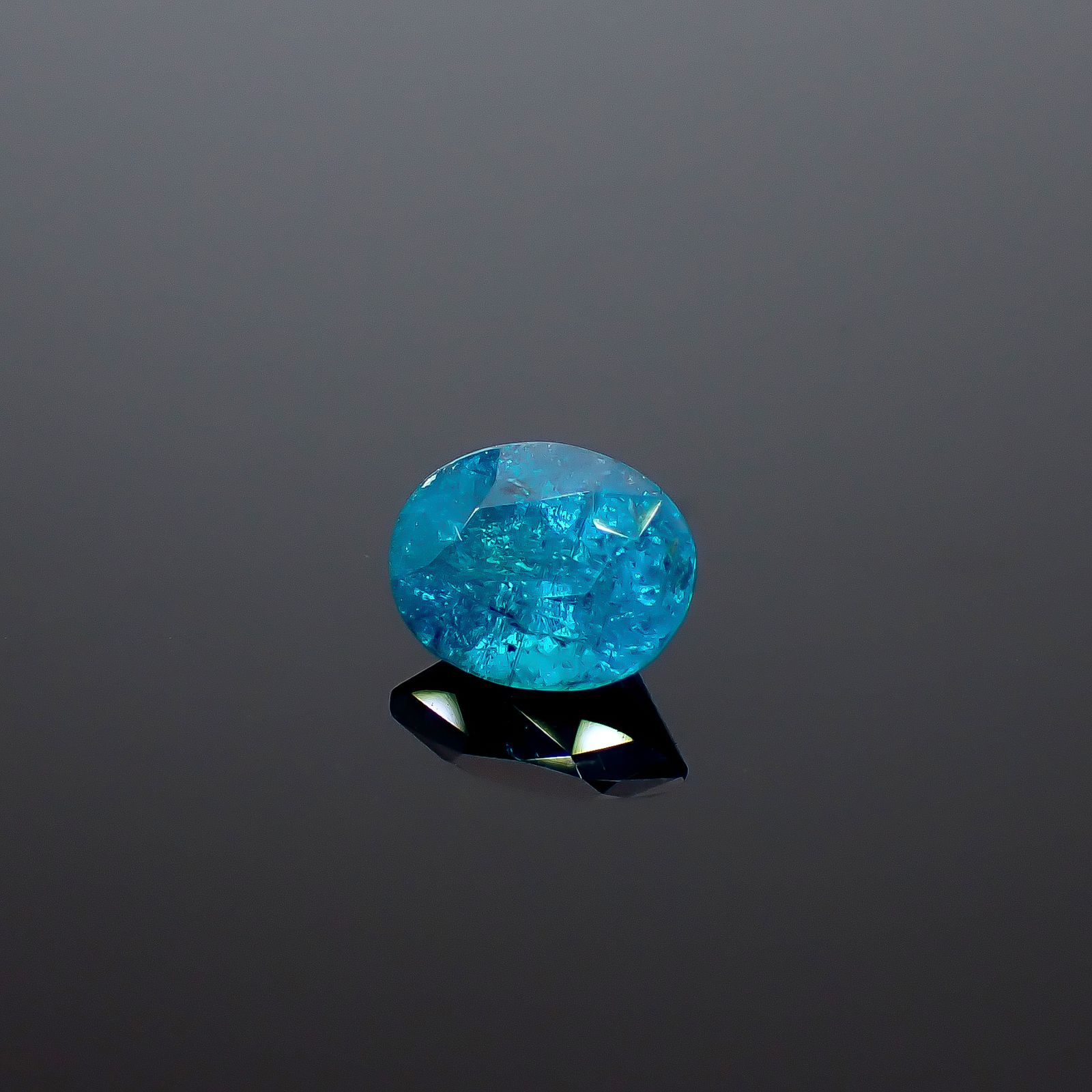 パライバトルマリン(宝石名トルマリン/別名パライバ・トルマリン)エチオピア産 GIA鑑付 1.24ct / 7.85x6.19mm前後 [260933198]