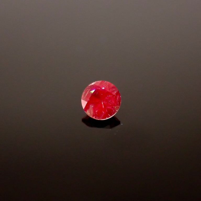 長波365(ライト)の照射で蛍光