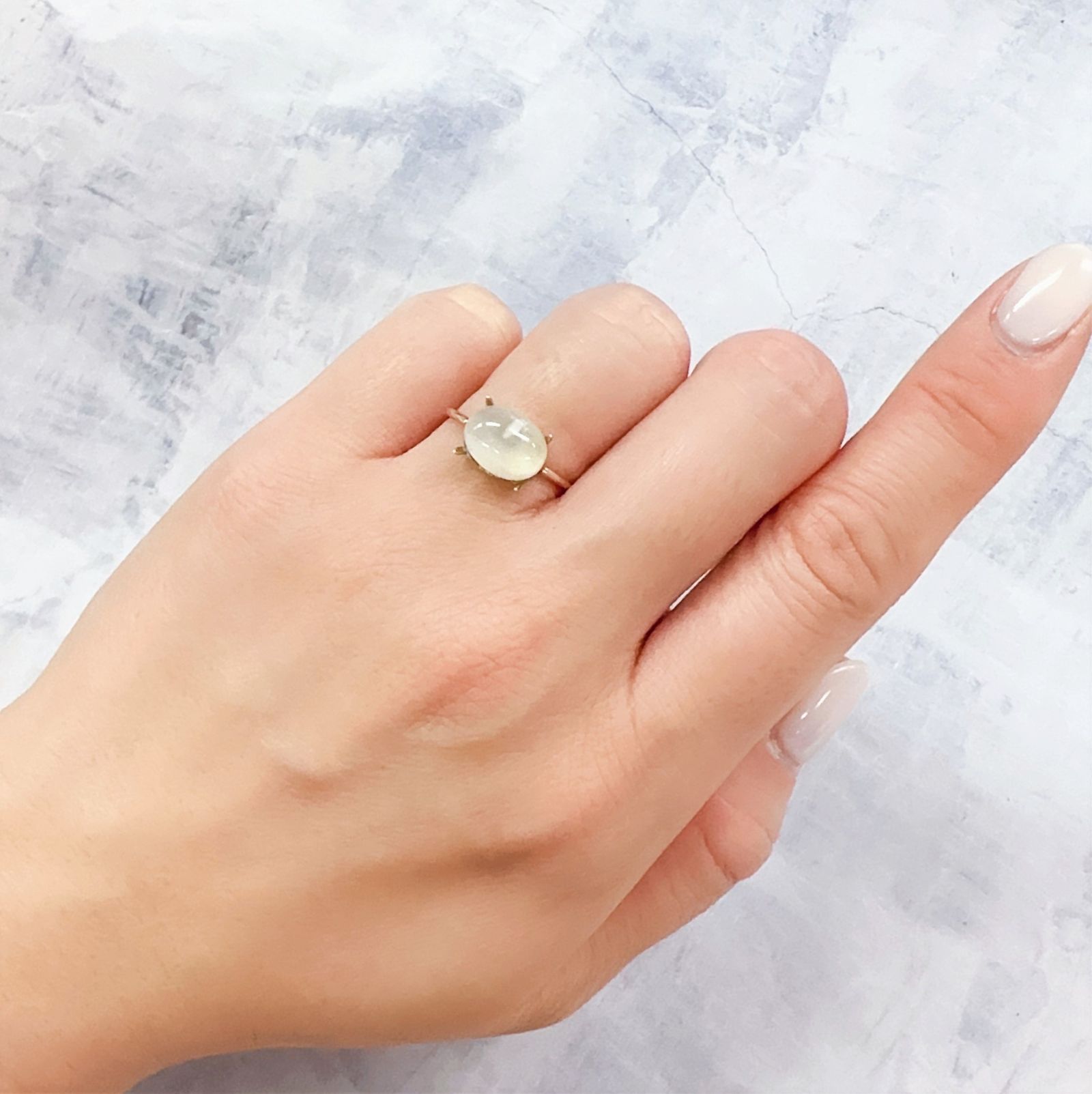 オパールキャッツアイ ブラジル・バイーア州産 1.87ct[230120058]9.9x7.5mm前後
