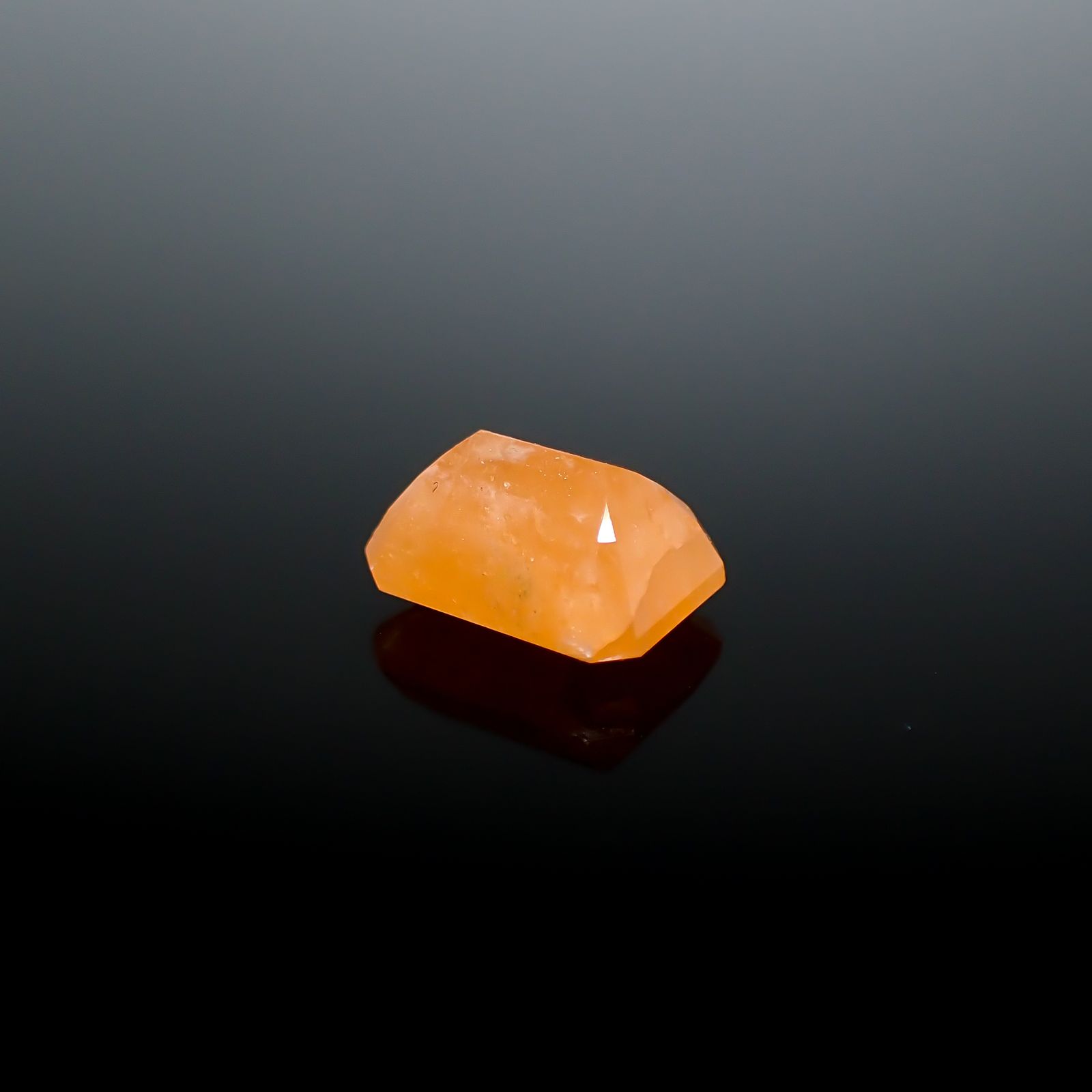 リチオフィライト ナイジェリア産 3.06ct [241129480]9.1x6.7mm前後