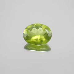 ベスビアナイト(宝石名アイドクレース) ケニア産 2.06ct 識別済[21039946]9.5×7.4mm前後