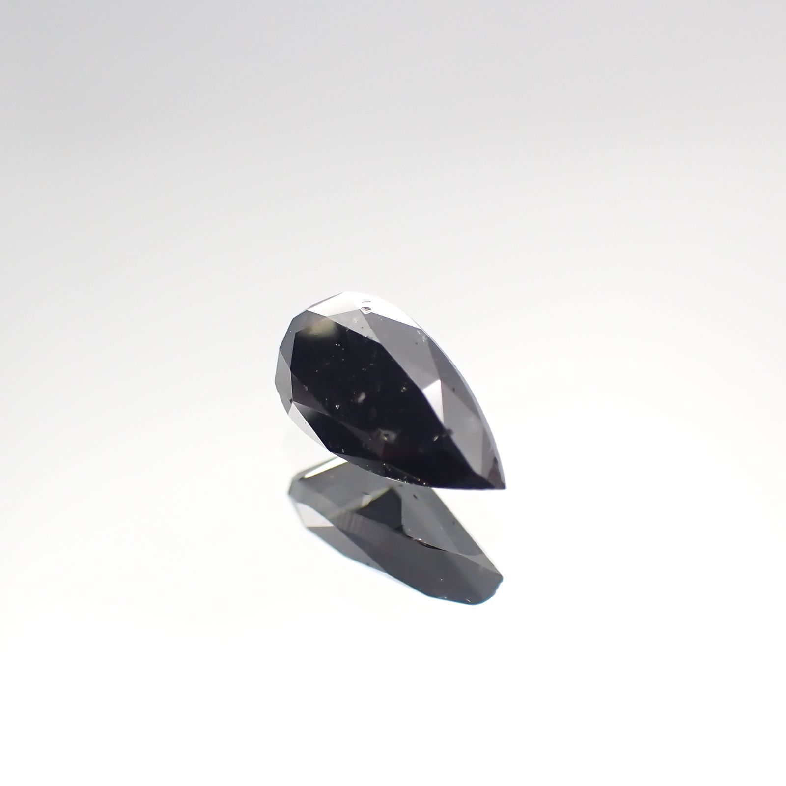 ブラックダイヤモンド(宝石名ダイアモンド) ジンバブエ産 0.55ct 識別済[210812804]6.7×3.7mm前後