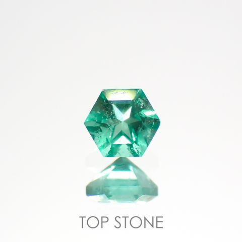 ◇ヘキサゴンカット◇エメラルド(宝石名エメラルド)ザンビア産 0.12ct 識別済[220115192]3x2.9mm前後