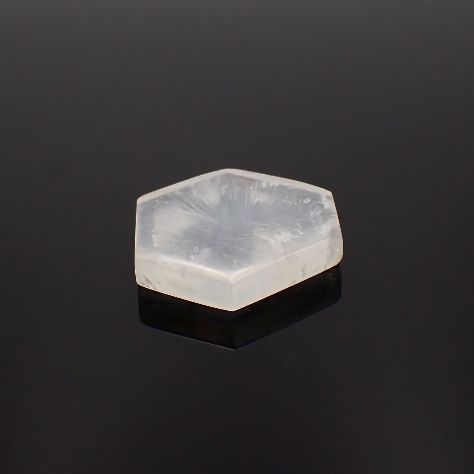 トラピッチェクォーツ 偏光板2枚付き コロンビア・ボヤカ産 52.23ct[230823260]28.8x26.2mm前後