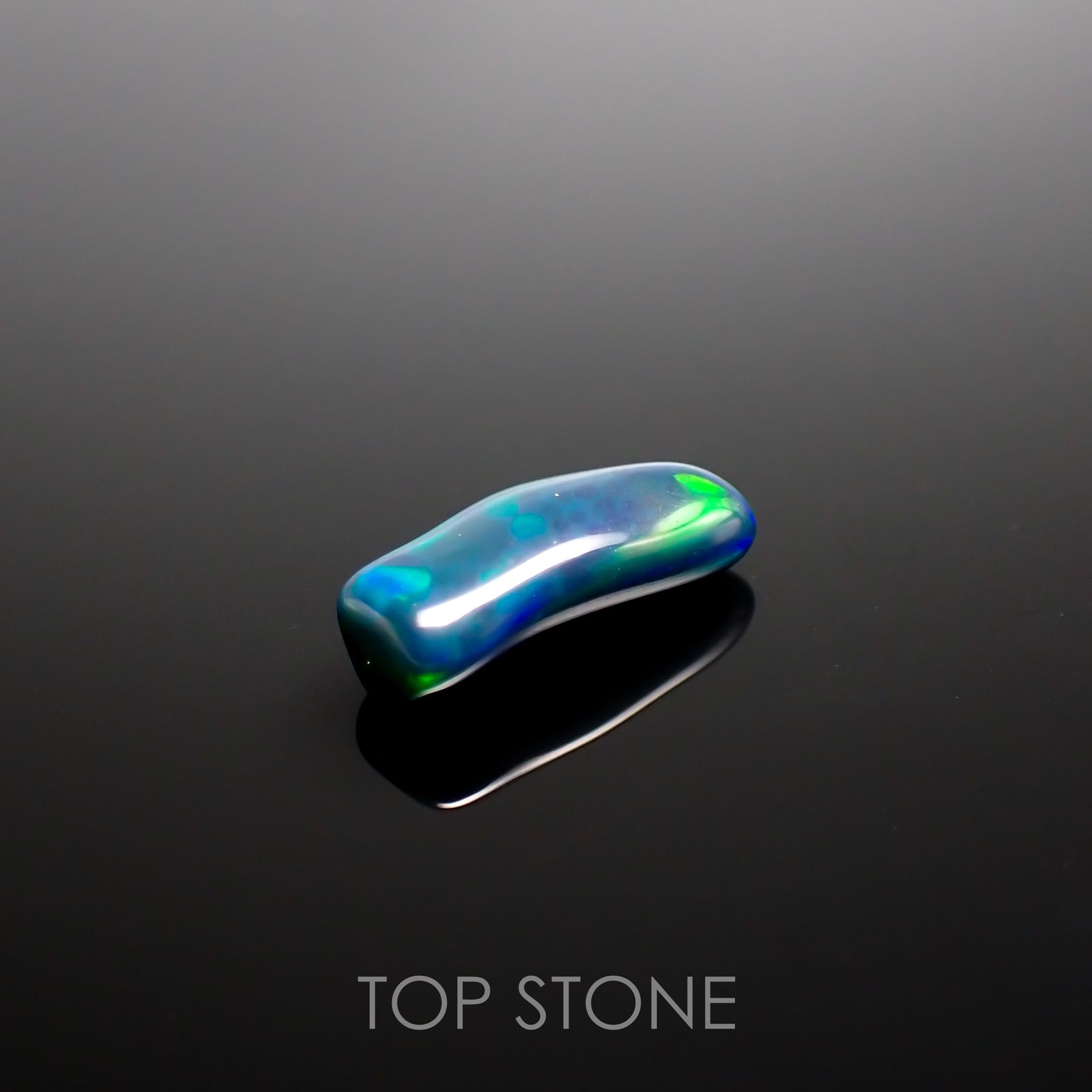 ◇バロック型◇ブラックオパール エチオピア産 ルース 1.5ct[210913246]13.2×5.3mm前後
