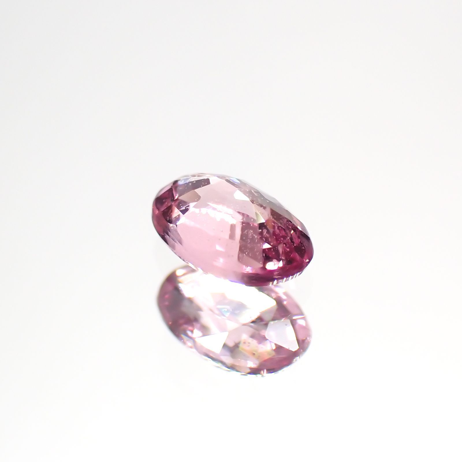パパラチャサファイア(宝石名サファイア/別名パパラチャ・サファイア) スリランカ産 0.304ct ソ付(DGL)[20107255]4.8×3.1mm前後