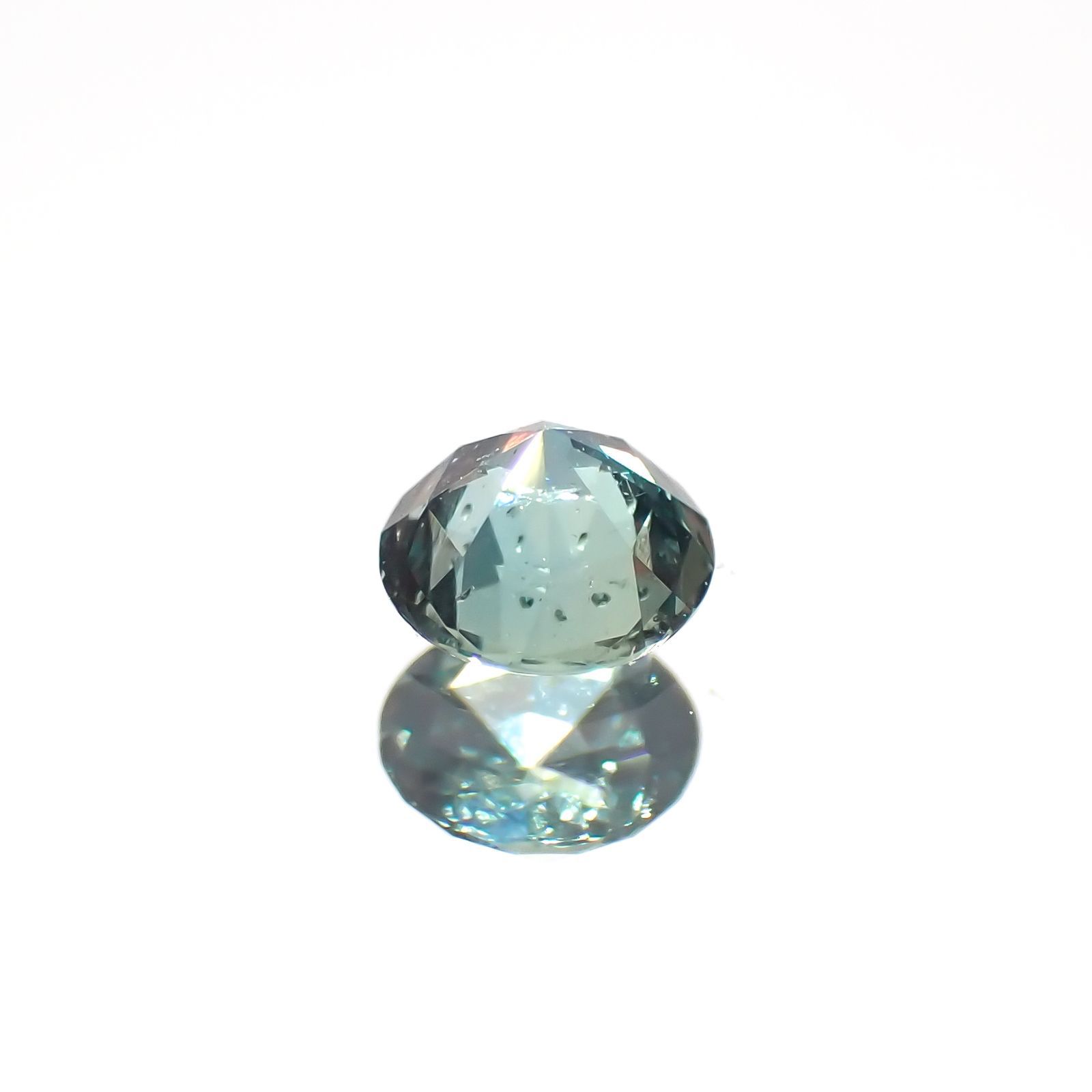 アレキサンドライト(宝石名アレキサンドライト)ブラジル産/EmeraldMains社製 0.158ct ソ付(彩珠)[220516026]3.4x3.3mm前後