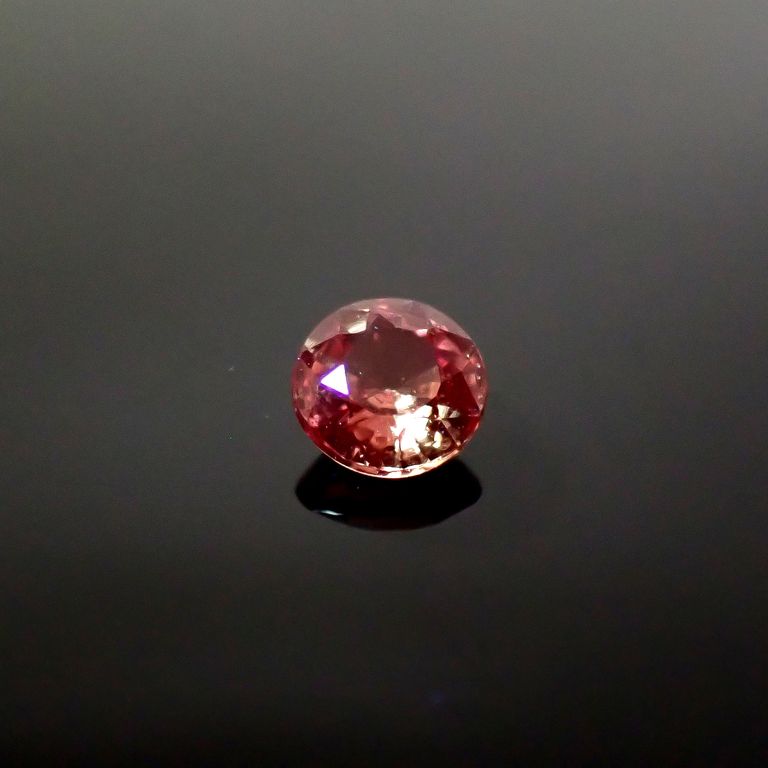 長波365(ライト)の照射で蛍光