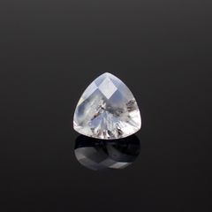 デュモルチェライトインクォーツ ブラジル産 1.87ct / 8.2x8.1mm前後 [231023584]