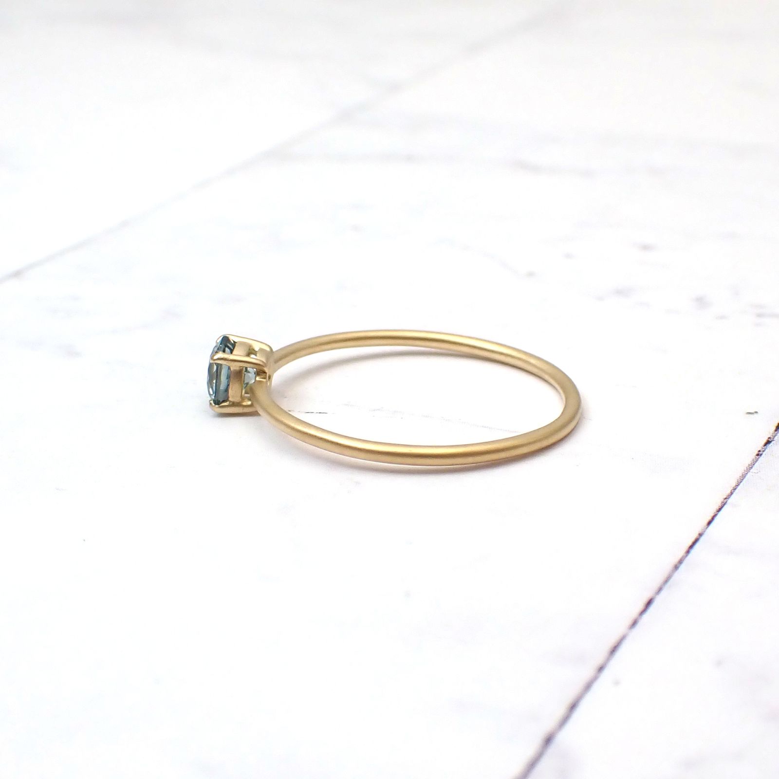 リング空枠：石留め▶サファイア（お客様製作例）