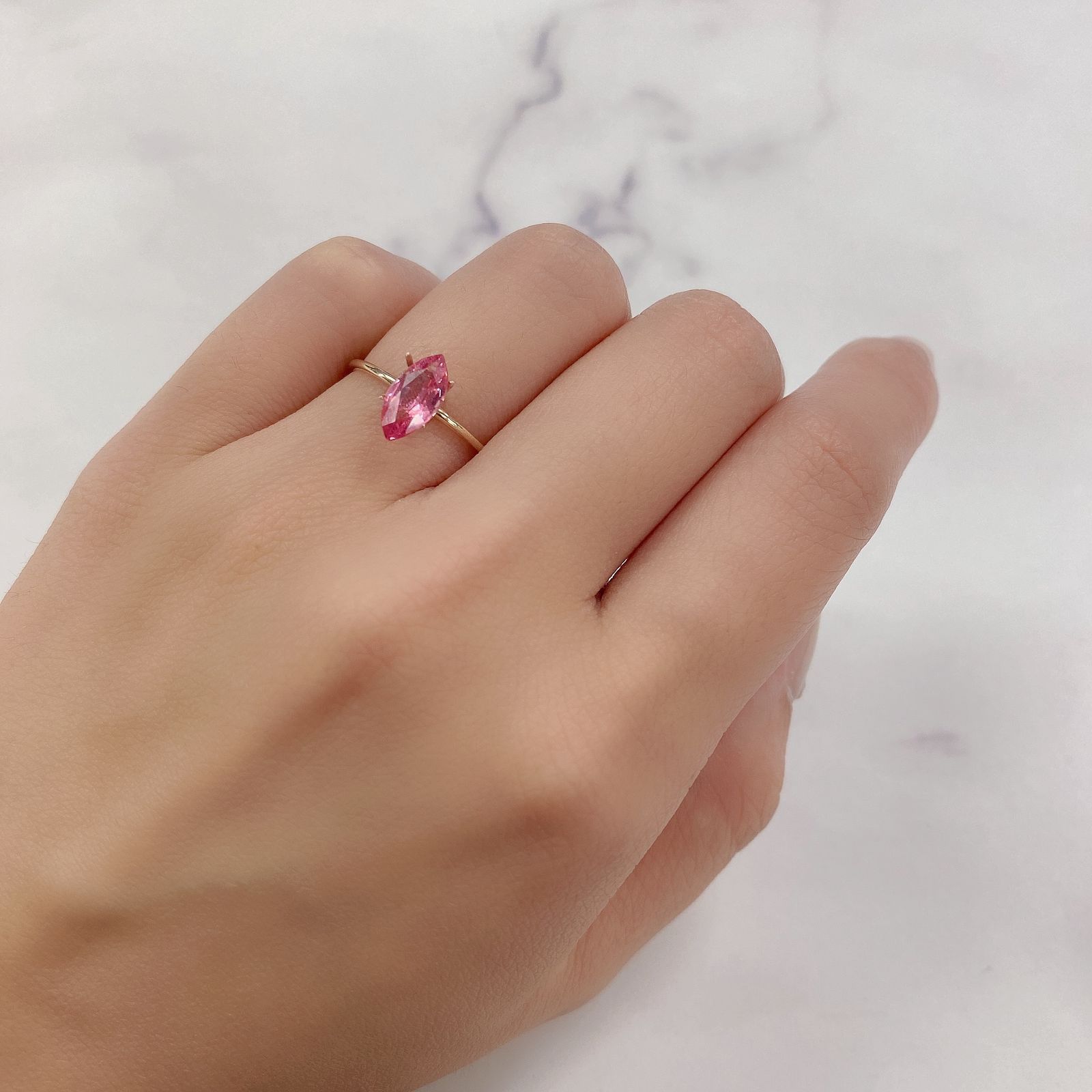 ホットピンクスピネル(宝石名ピンク・スピネル)タンザニア産 1.210ct 