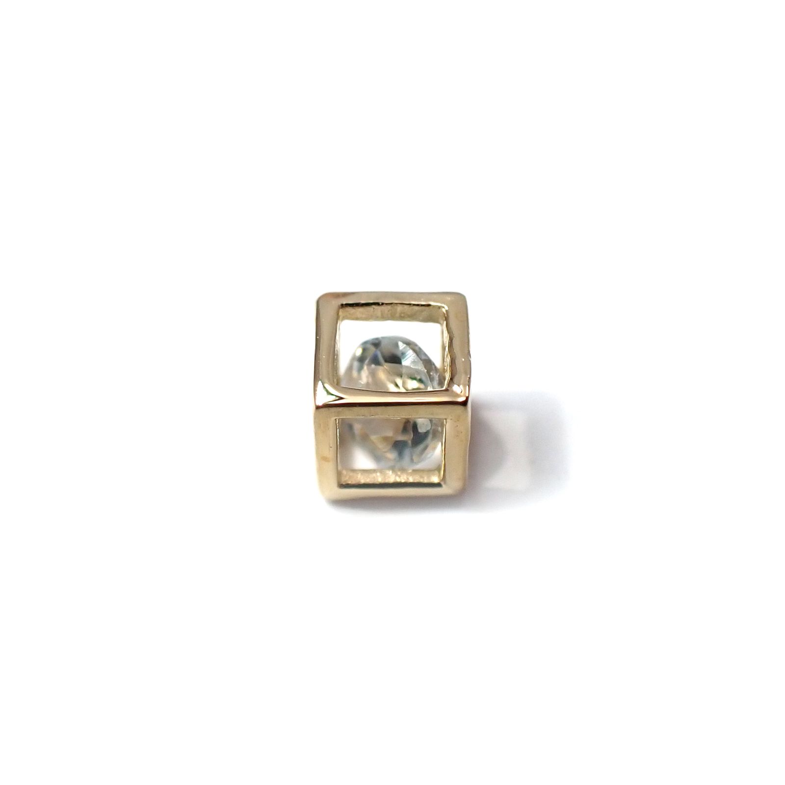◇K18 Reinette（レネット）◇アクアマリン | キューブボックスデザイン [チャーム/ペンダントトップ※チェーン別売り]