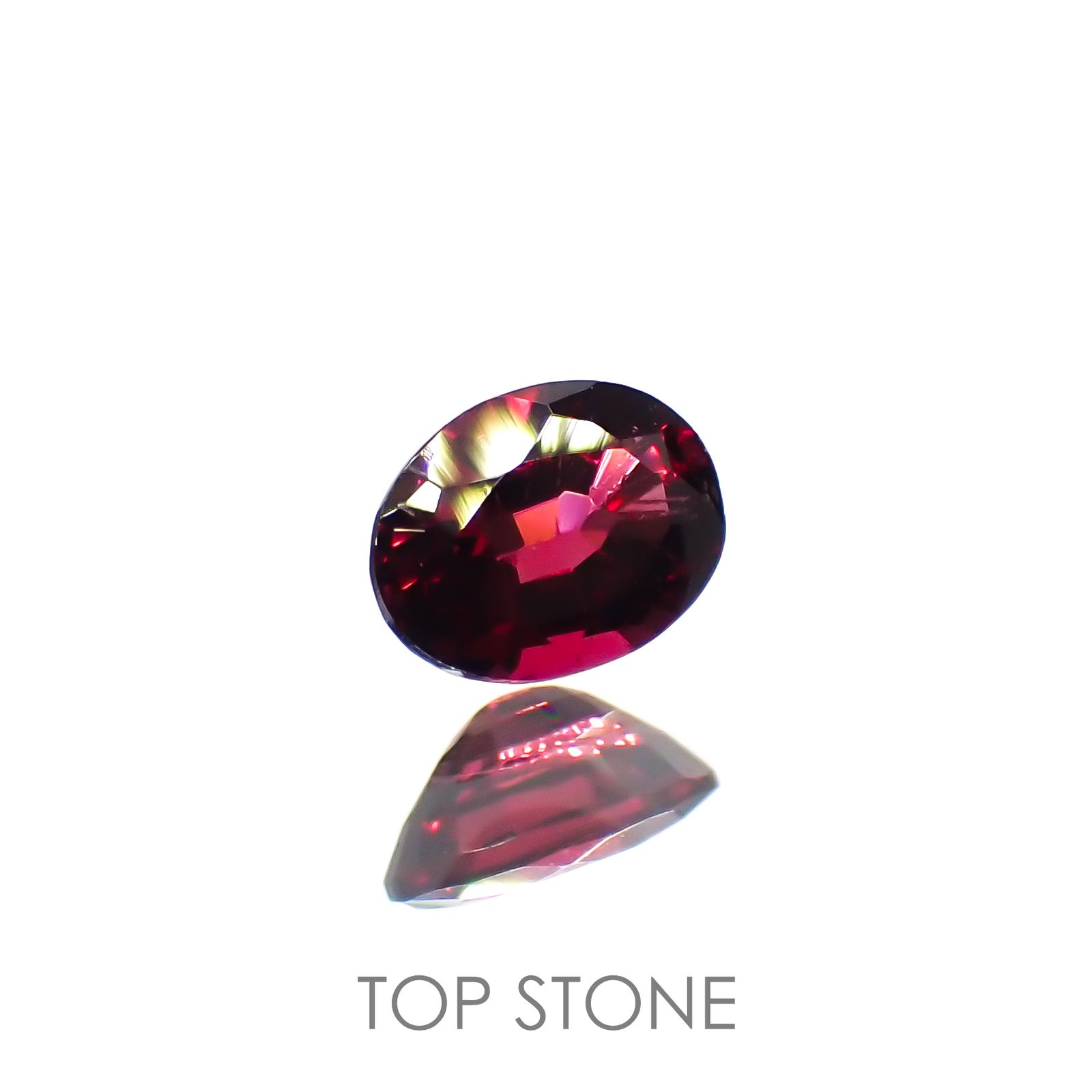 レッドスピネル(宝石名レッド・スピネル) ビルマ産 0.18ct 識別済[210912861]3.8×2.9mm前後