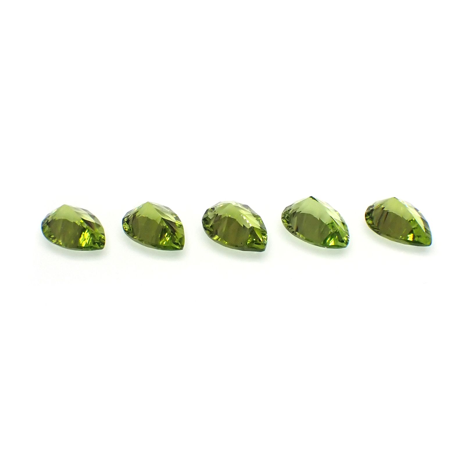 <ランダムセレクト1個販売>◇コンケーブカット◇ペリドット 中国産 約1.70-2.10ct[230722581]10x7mm前後