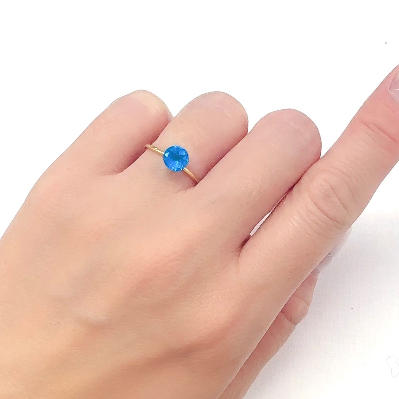 ネオンブルーアパタイト マダガスカル産 0.87ct[240628094]6x6mm前後