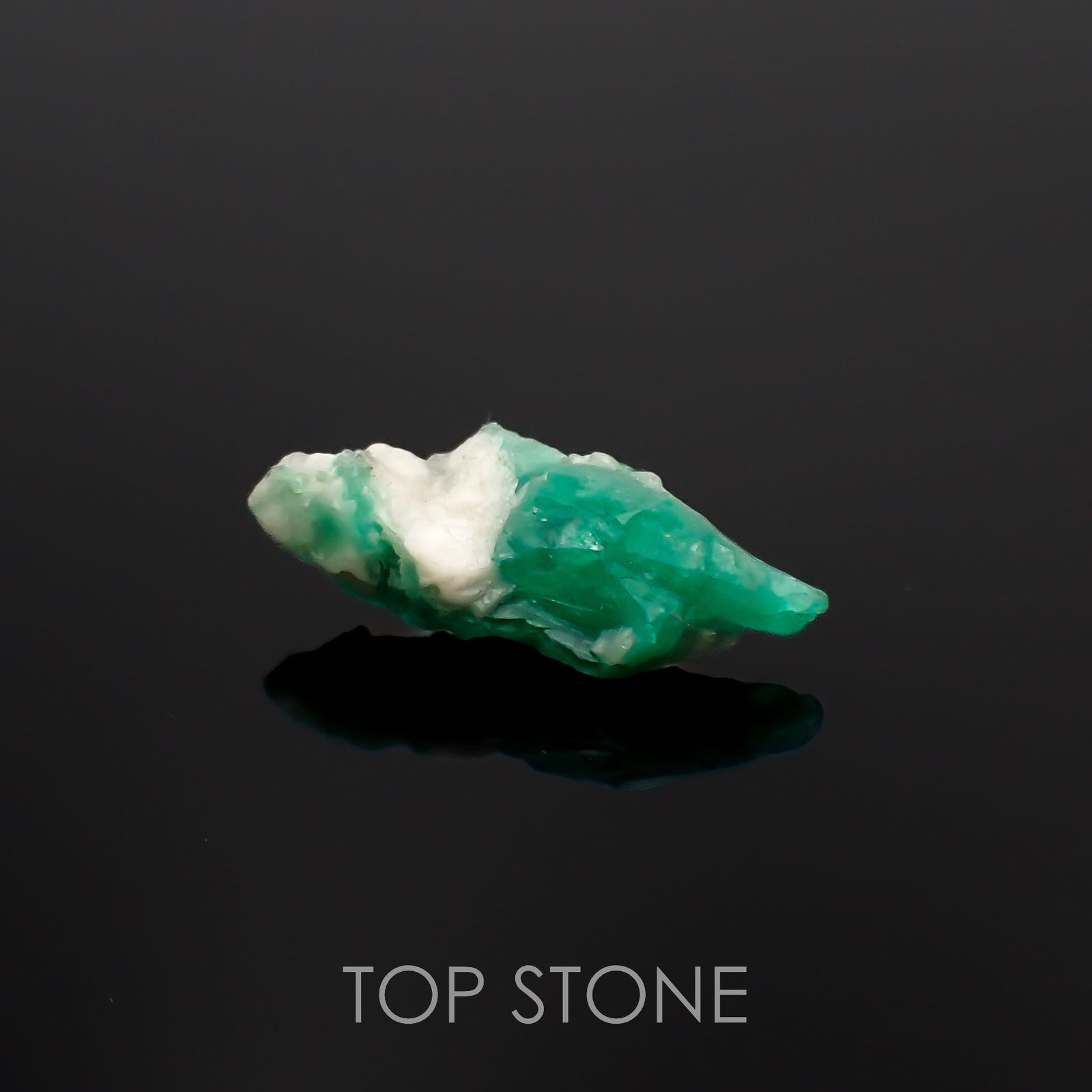 エメラルド原石 コロンビア産 7.29ct[230119911]25.1x9.6mm前後