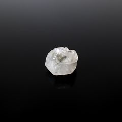 フェナカイト原石 ロシア産 6.98ct / 12x10.4mm前後 [260532175]