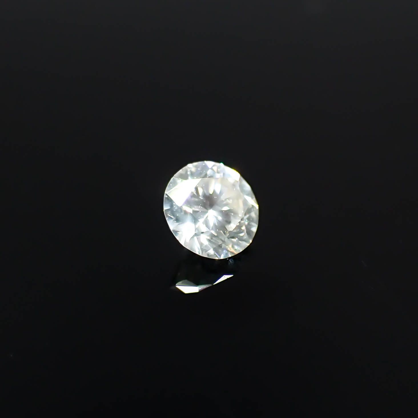シルキーダイヤモンド 0.10ct [250730766]3x3mm前後