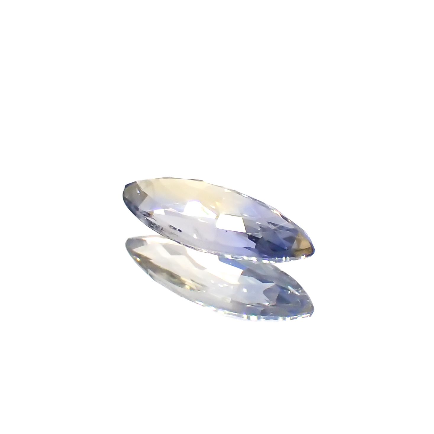 バイカラーサファイア(宝石名サファイア)スリランカ 0.29ct 識別済[230823023]6.8x2.7mm前後