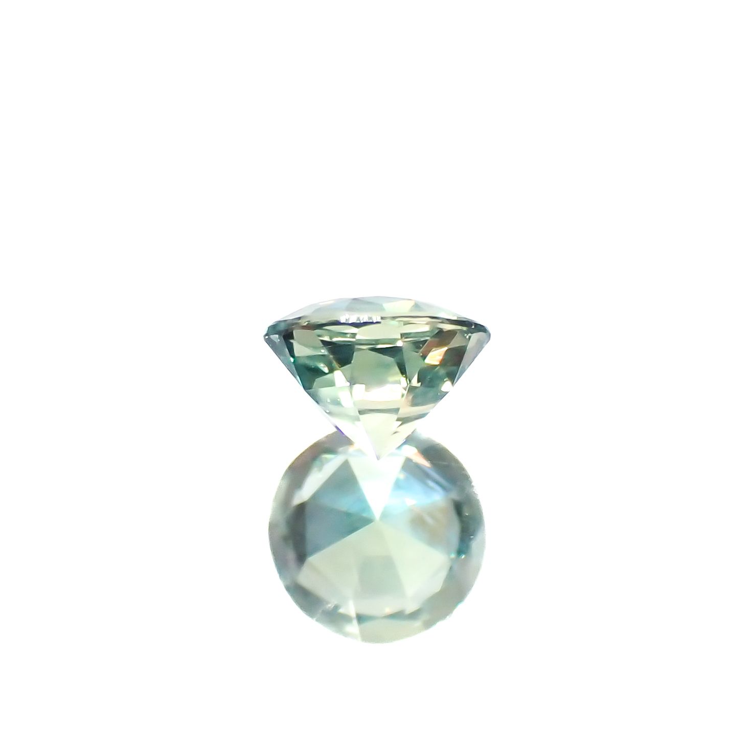 シルキーアレキサンドライト(宝石名アレキサンドライト)ブラジル・ミナスジェライス州ヘマチタ鉱山産 0.22ct 識別済[240527401]3.6x3.6mm前後