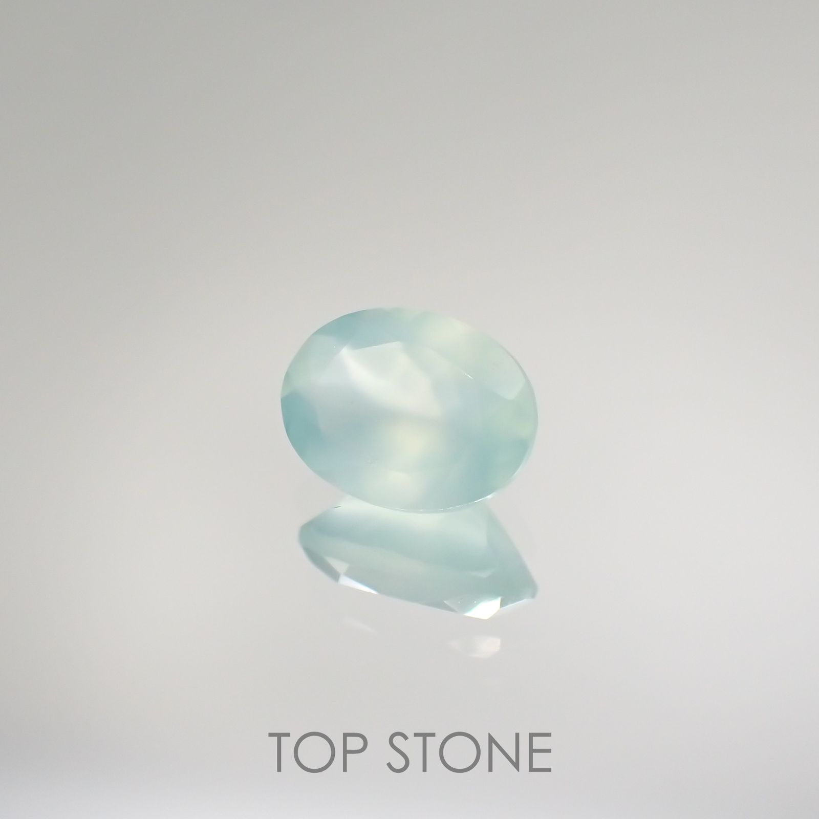 アクアプレーズ(宝石名ブルー グリーン・カルセドニー) 南アフリカ産 1.14ct 識別済[210912341]8.1×6mm前後