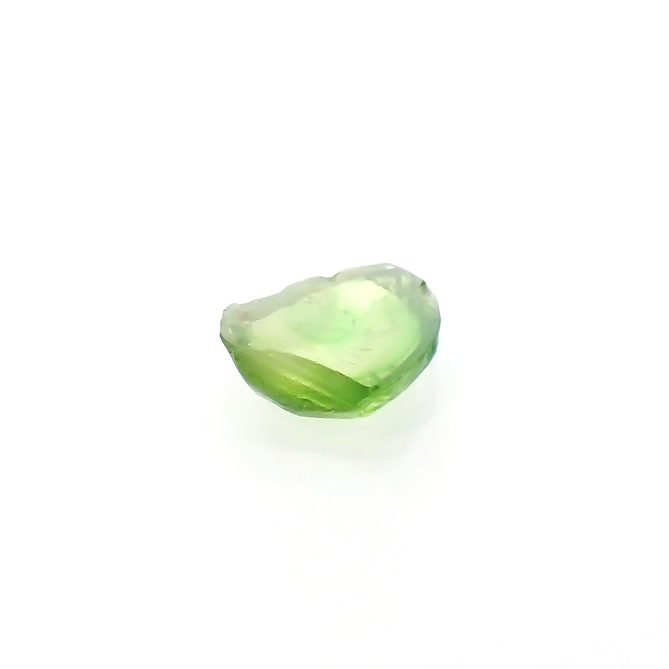 デマントイドガーネット 原石スライス(宝石名デマントイド・ガーネット) 0.33ct 識別済[210812772]4.9×3.8mm前後