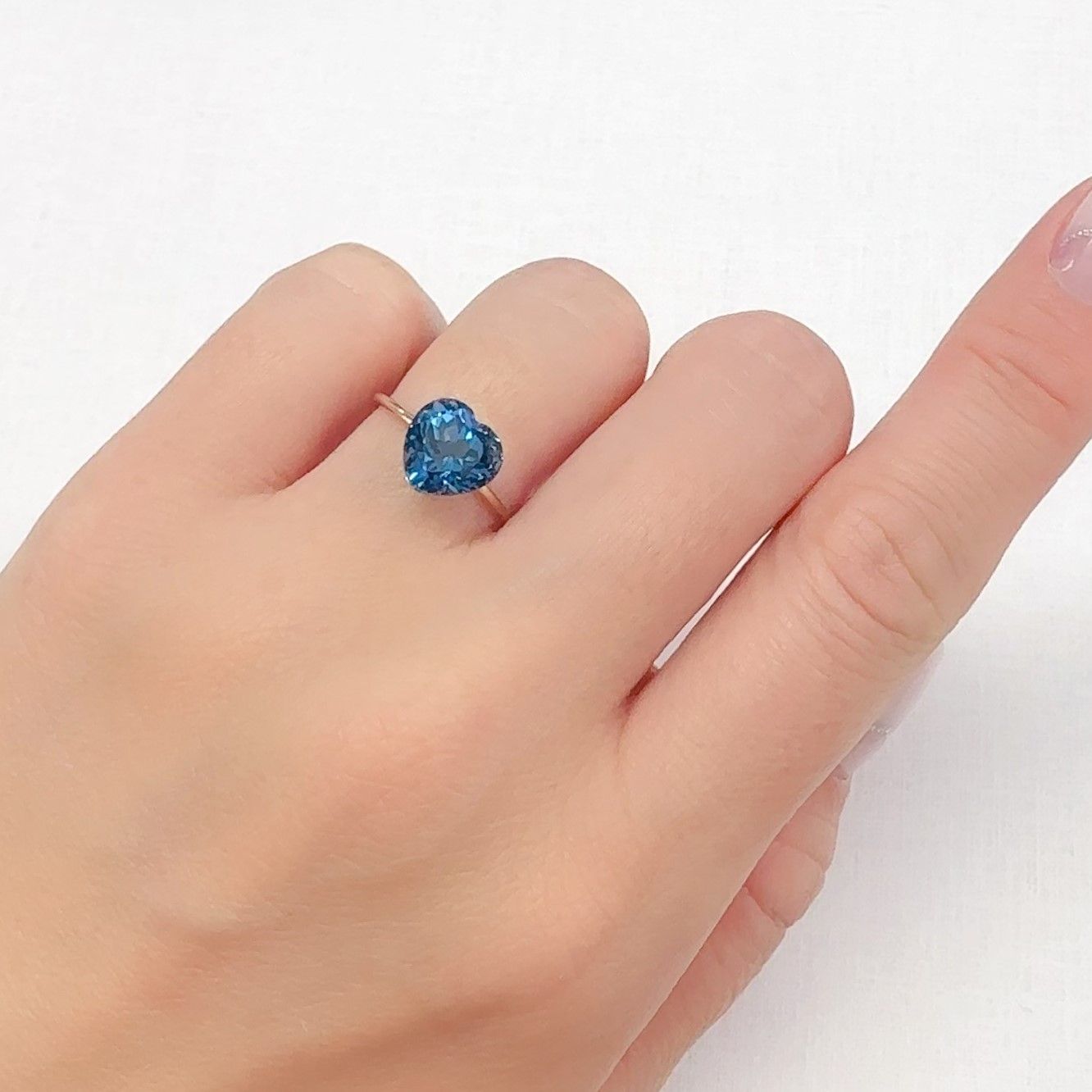 ロンドンブルートパーズ ブラジル産 3.46ct[240326807]8.4x8.1mm前後