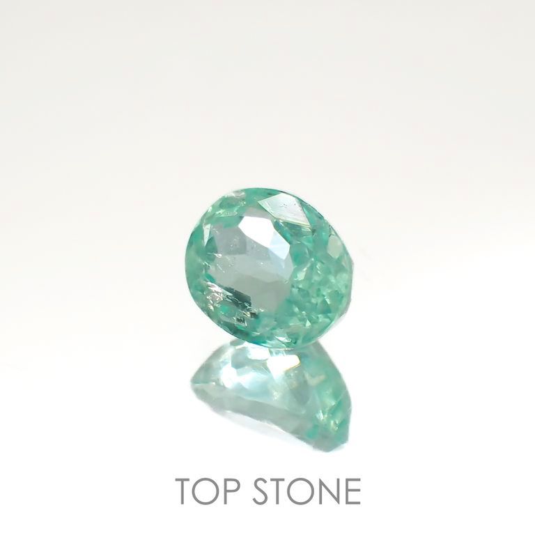 パステルカラーエメラルド コロンビア産 0.39ct[220817227]5x4mm前後