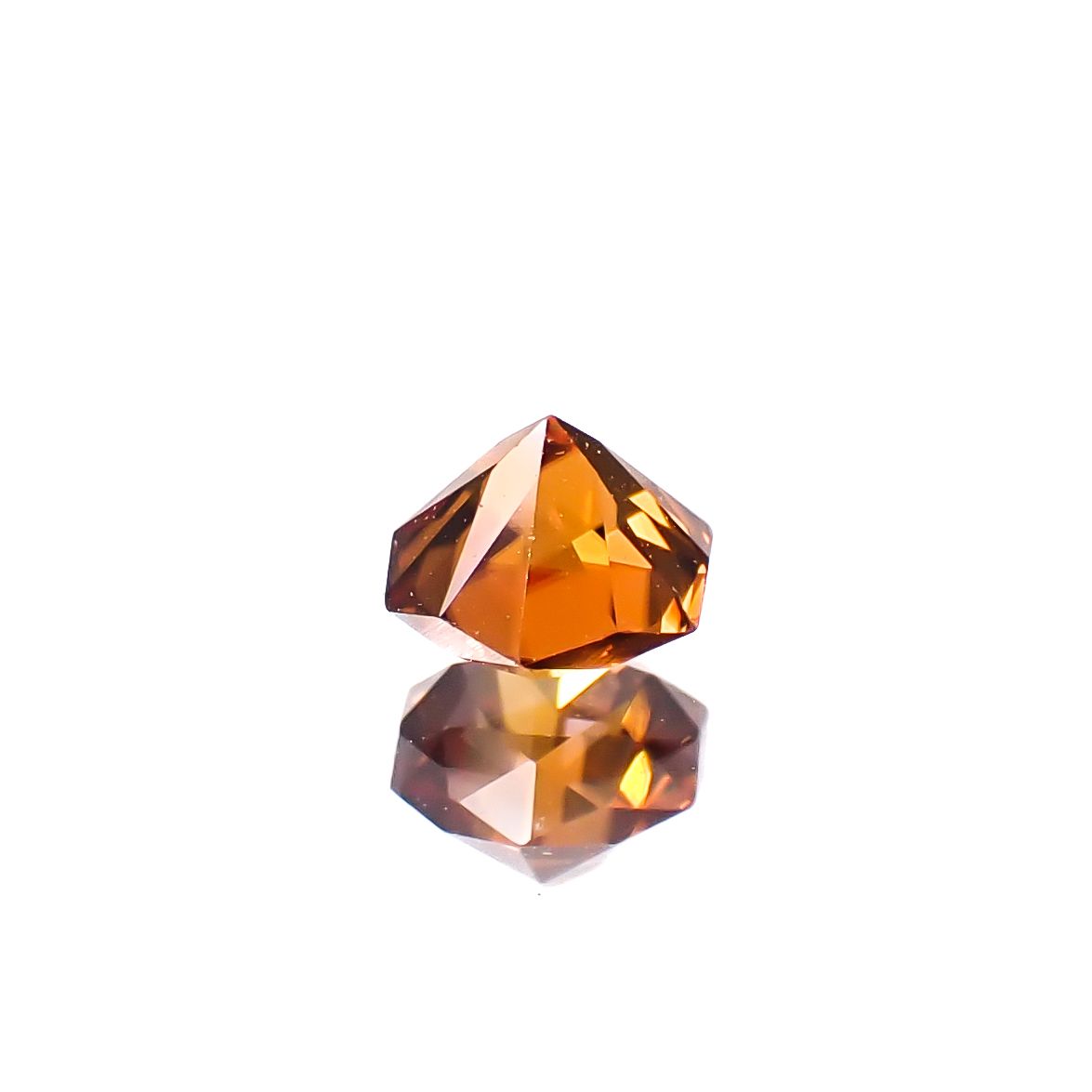 ◇ヘキサゴンカット◇オレンジジルコン(宝石名ジルコン)スリランカ/カンボジア産 0.44ct 識別済[241129491]3.9x3.8mm前後