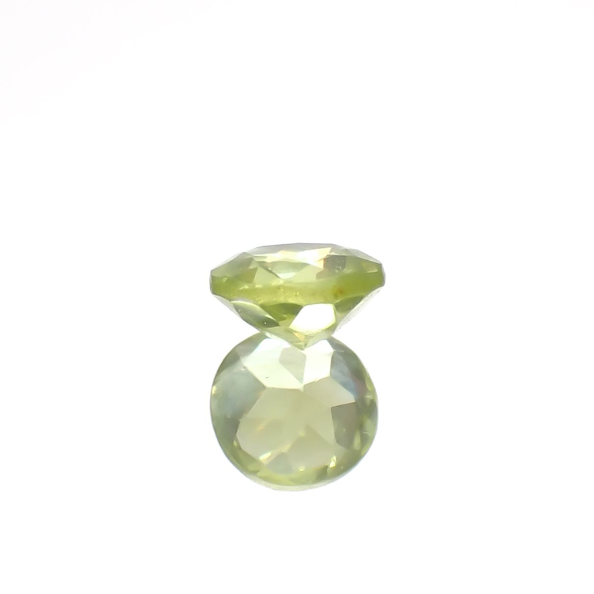パロットクリソベリル(宝石名クリソベリル)インド産 0.33ct 識別済[240627984]4.1x4.1mm前後