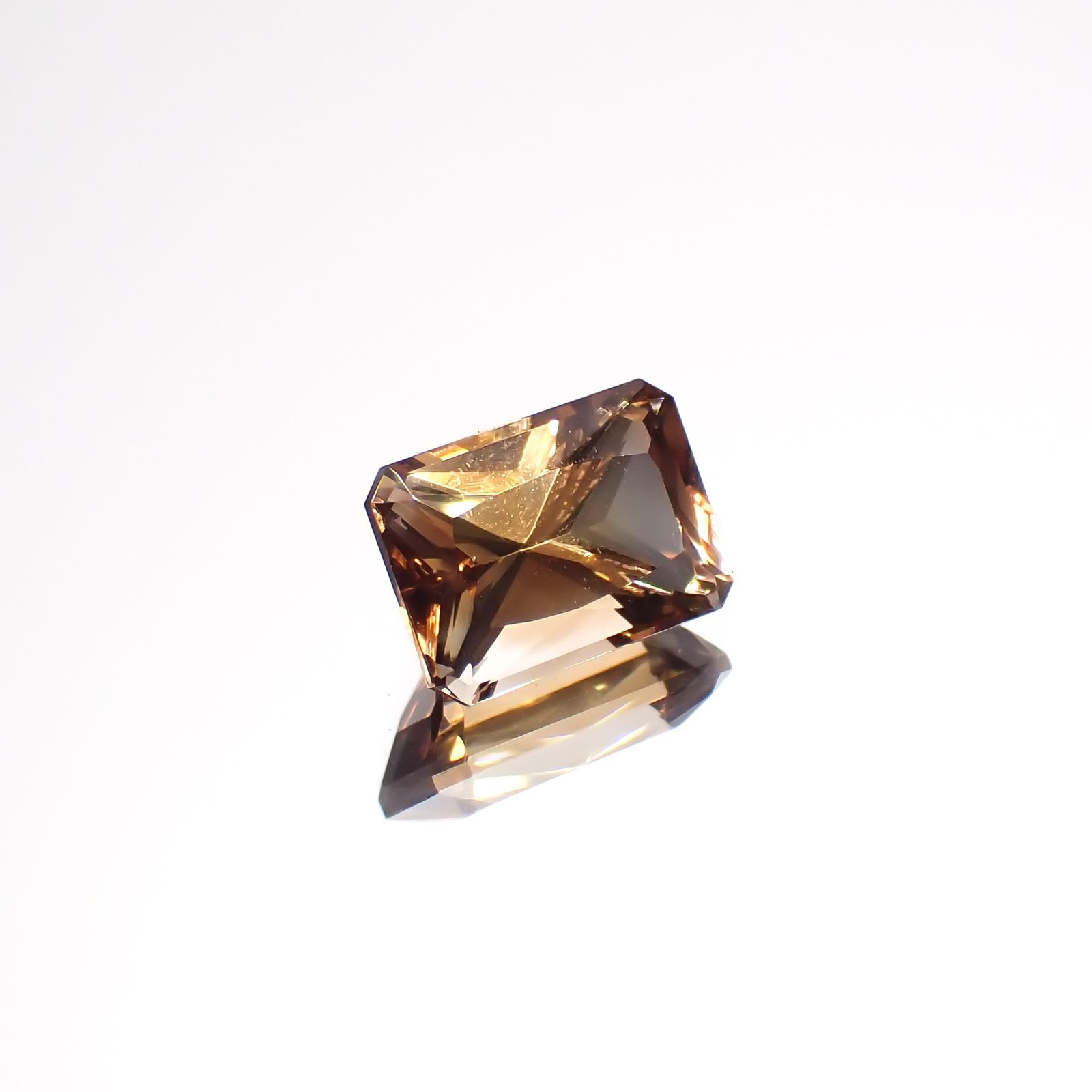 バイカラートパーズ ブラジル・ミナスジェライス州産 2.27ct[221018560]8.3x6mm前後