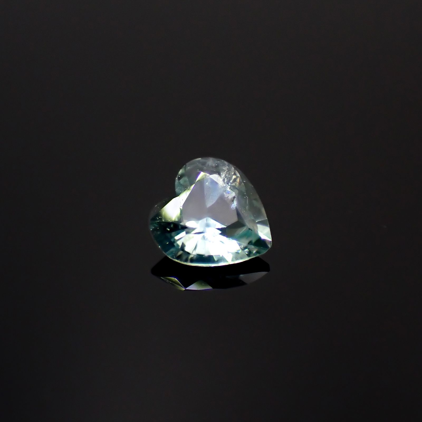 サファイア スリランカ/マダガスカル産 0.24ct[240929067]4.1x4.1mm前後