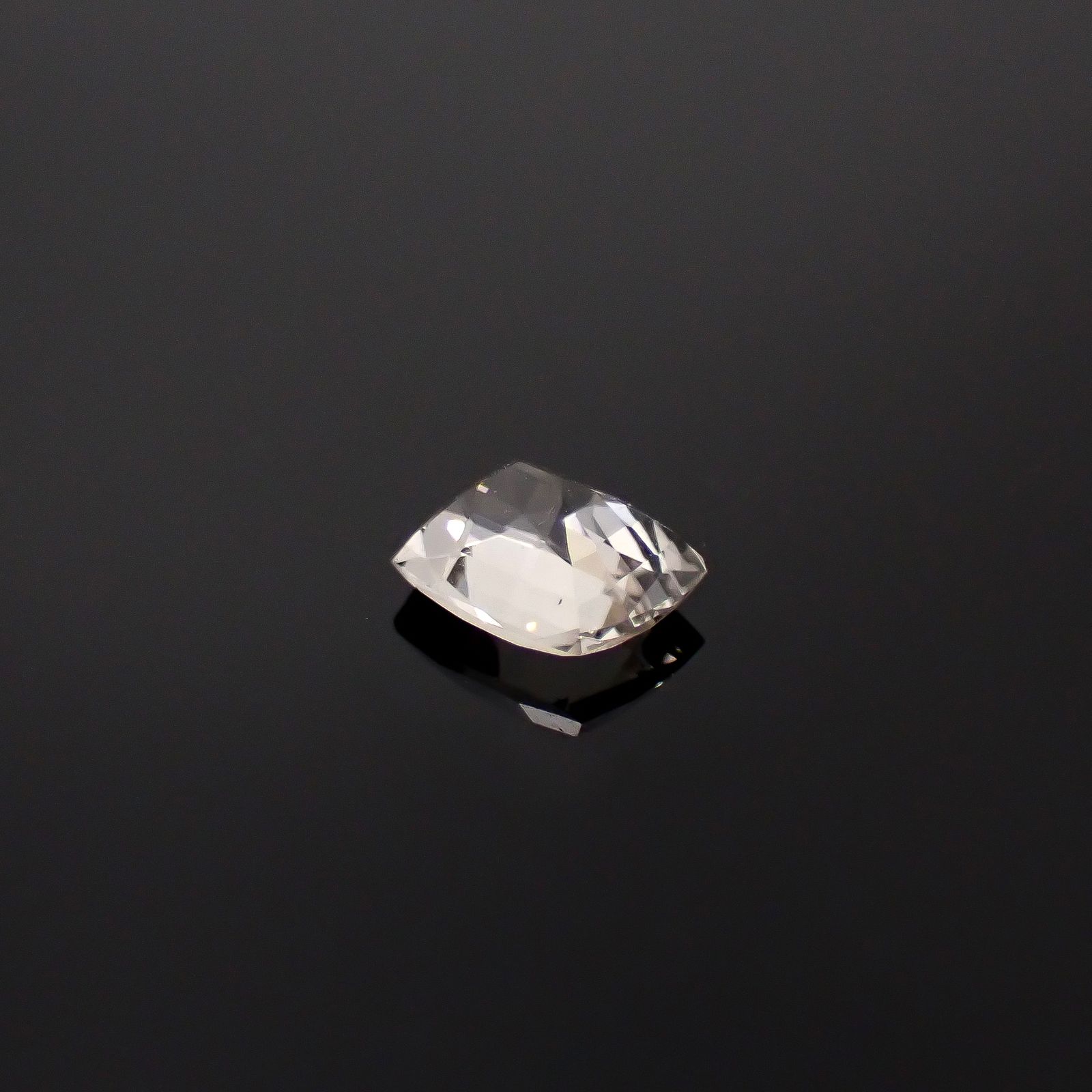 ティンカーベルクォーツ ブラジル産 0.33ct[240628175]5x3.9mm前後