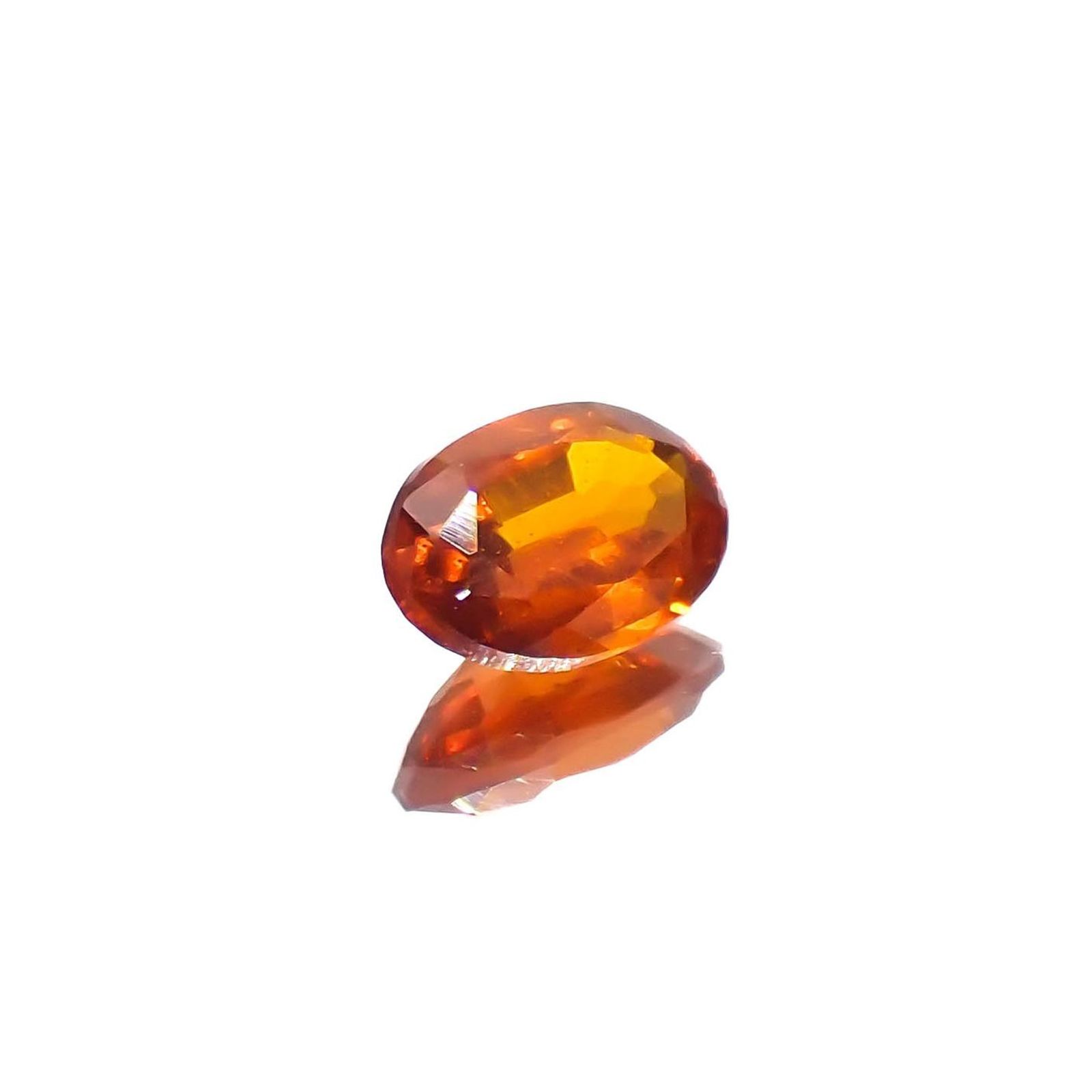 オレンジカイヤナイト ネパール産 0.89ct / 7x4.9mm前後 [251020596]