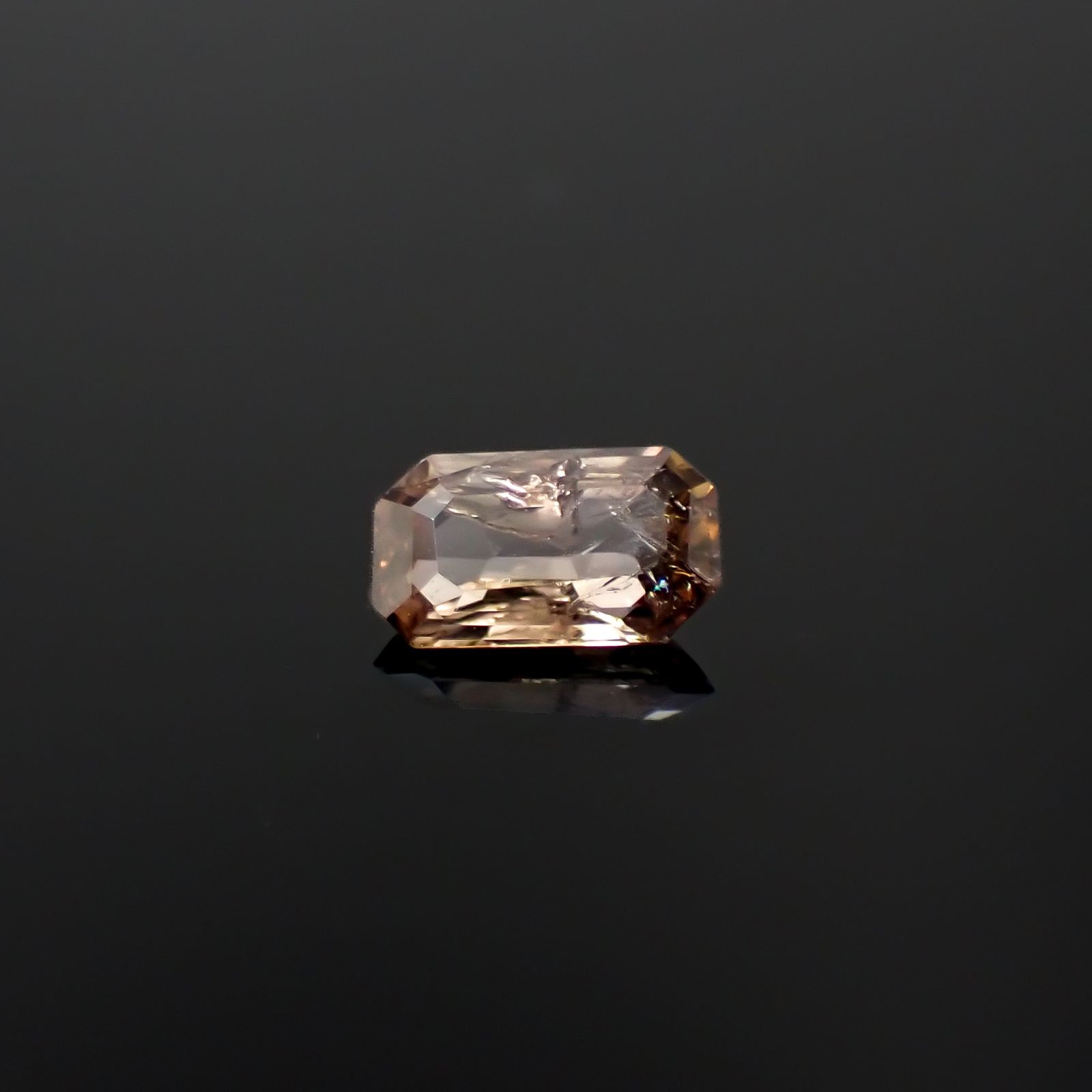 ブルーティントアキシナイト パキスタン産 0.28ct[240628350]5.3x3mm前後