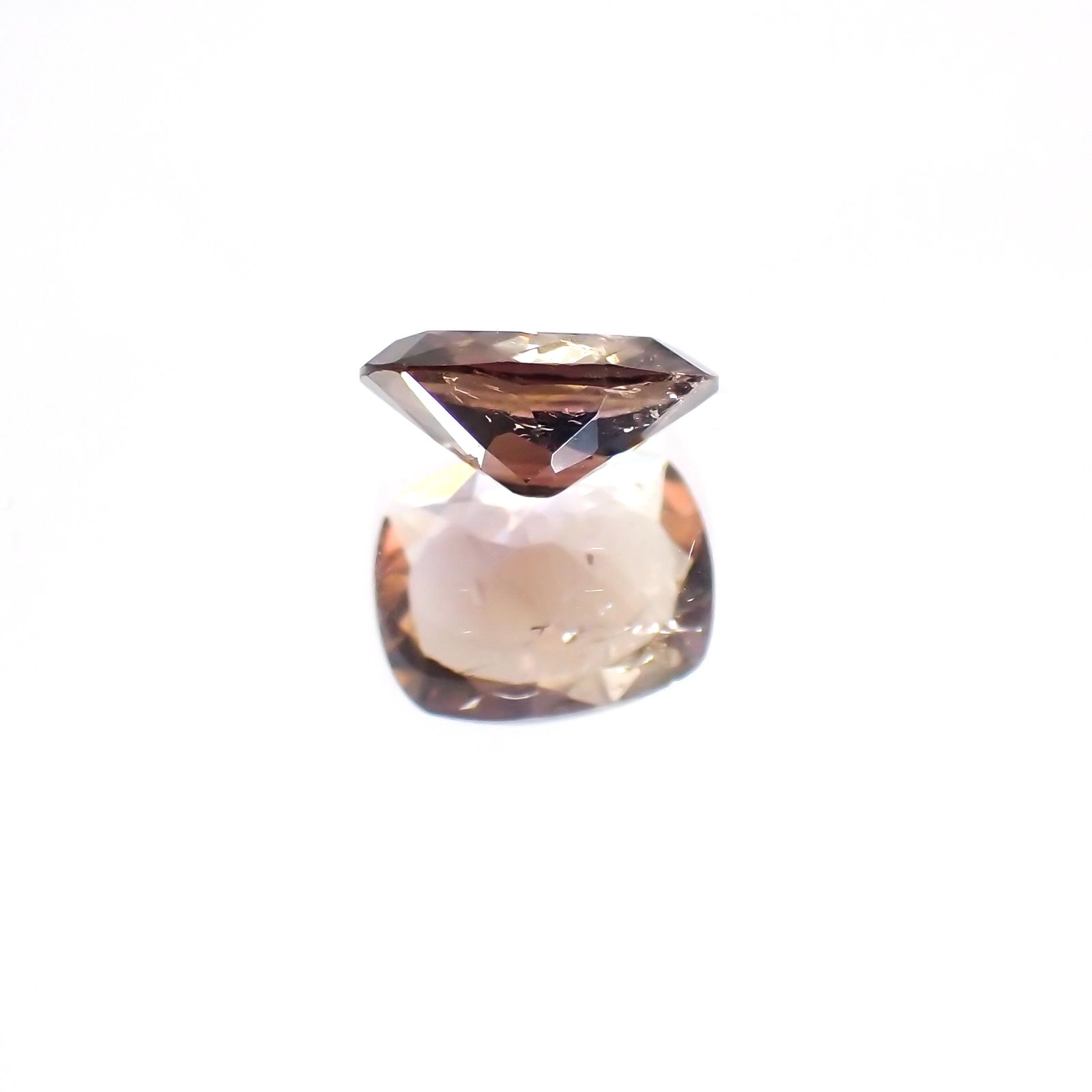 アキシナイト(宝石名アキシナイト)パキスタン産 1.03ct 識別済[231224383]7.2x6mm前後