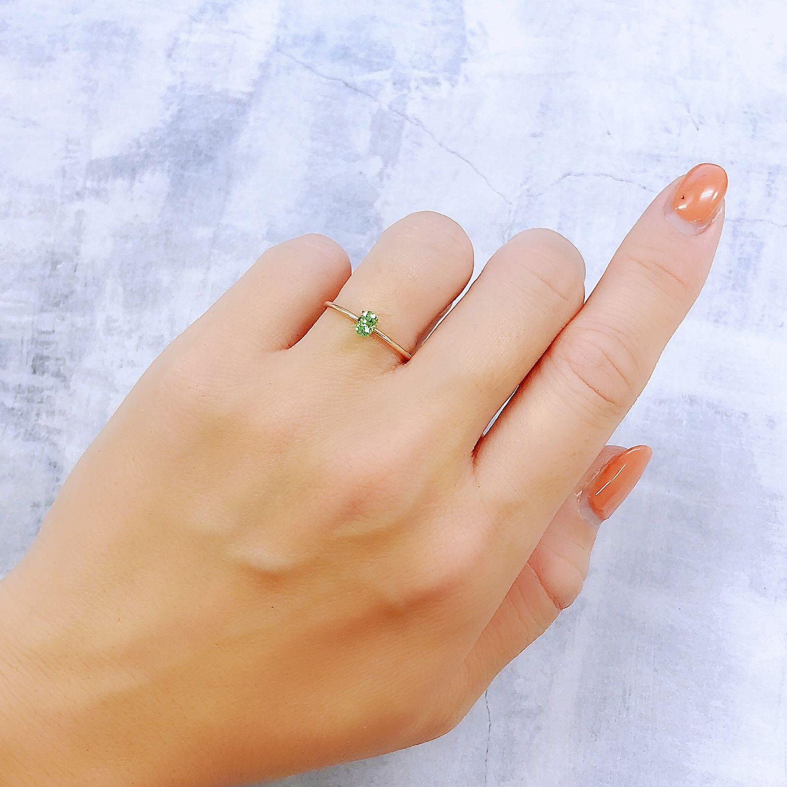 ミントガーネット(宝石名グリーン グロッシュラー・ガーネット)タンザニア産 0.33ct 識別済[221018629]4.4x3.2mm前後