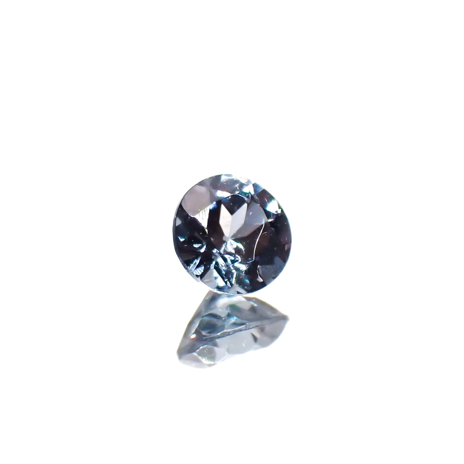 ベキリーブルーガーネット（カラーチェンジガーネット アレキタイプ） マダガスカル・ベキリー産 0.21ct[240628274]3.5x3.5mm前後