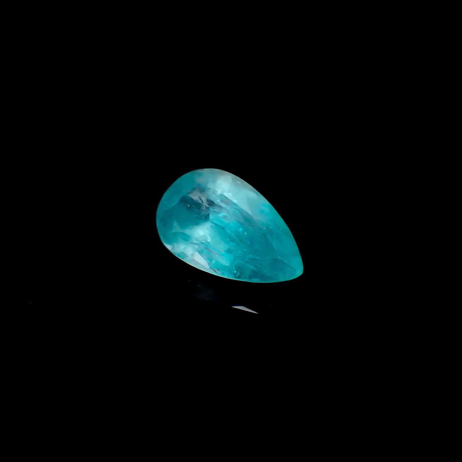 ユークレース(宝石名ユークレース)コロンビア産 1.300ct CGL鑑付[220616467]9.78x5.79mm前後