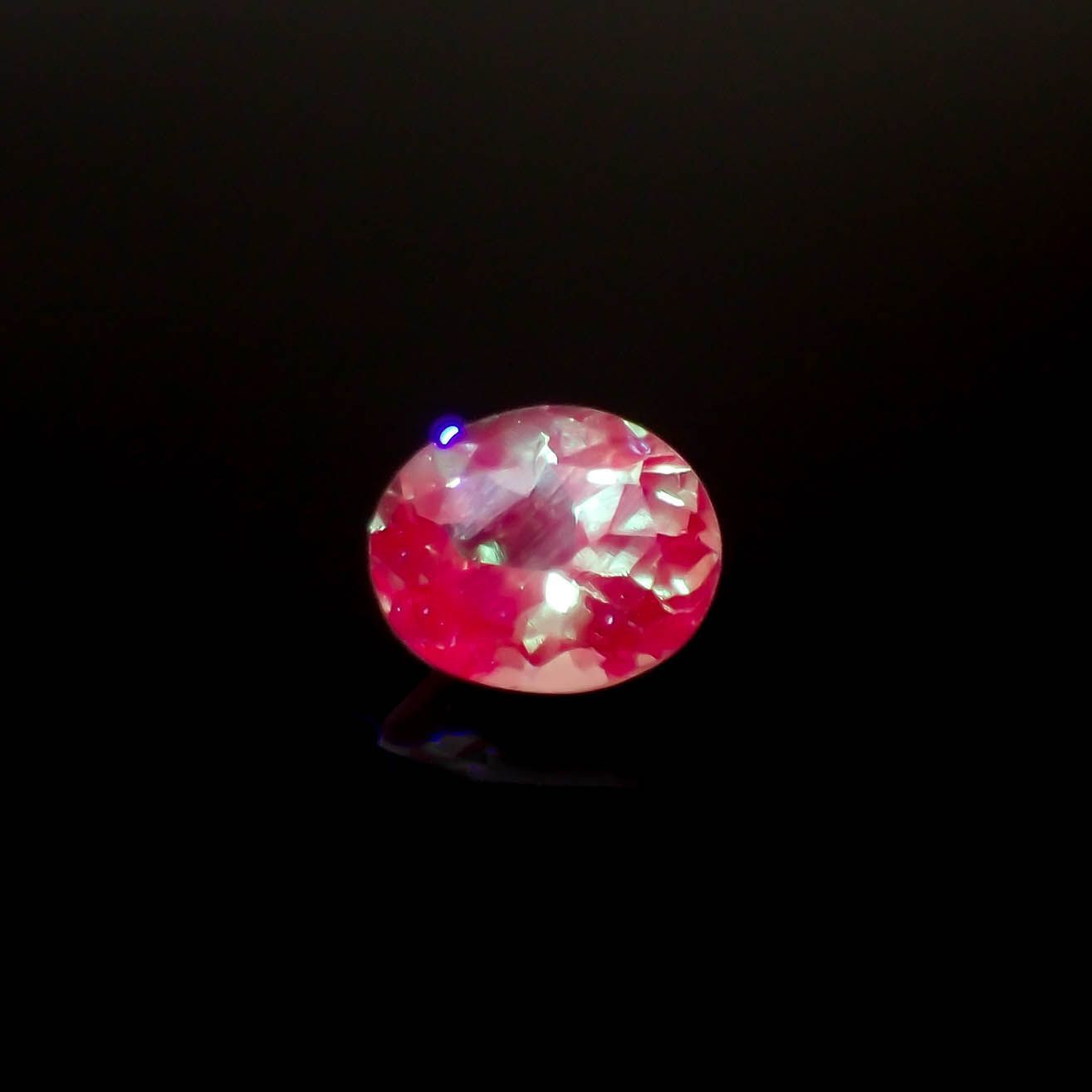 アレキサンドライト(宝石名アレキサンドライト)インド産 0.50ct 識別済[230120270]5.3x4.3mm前後