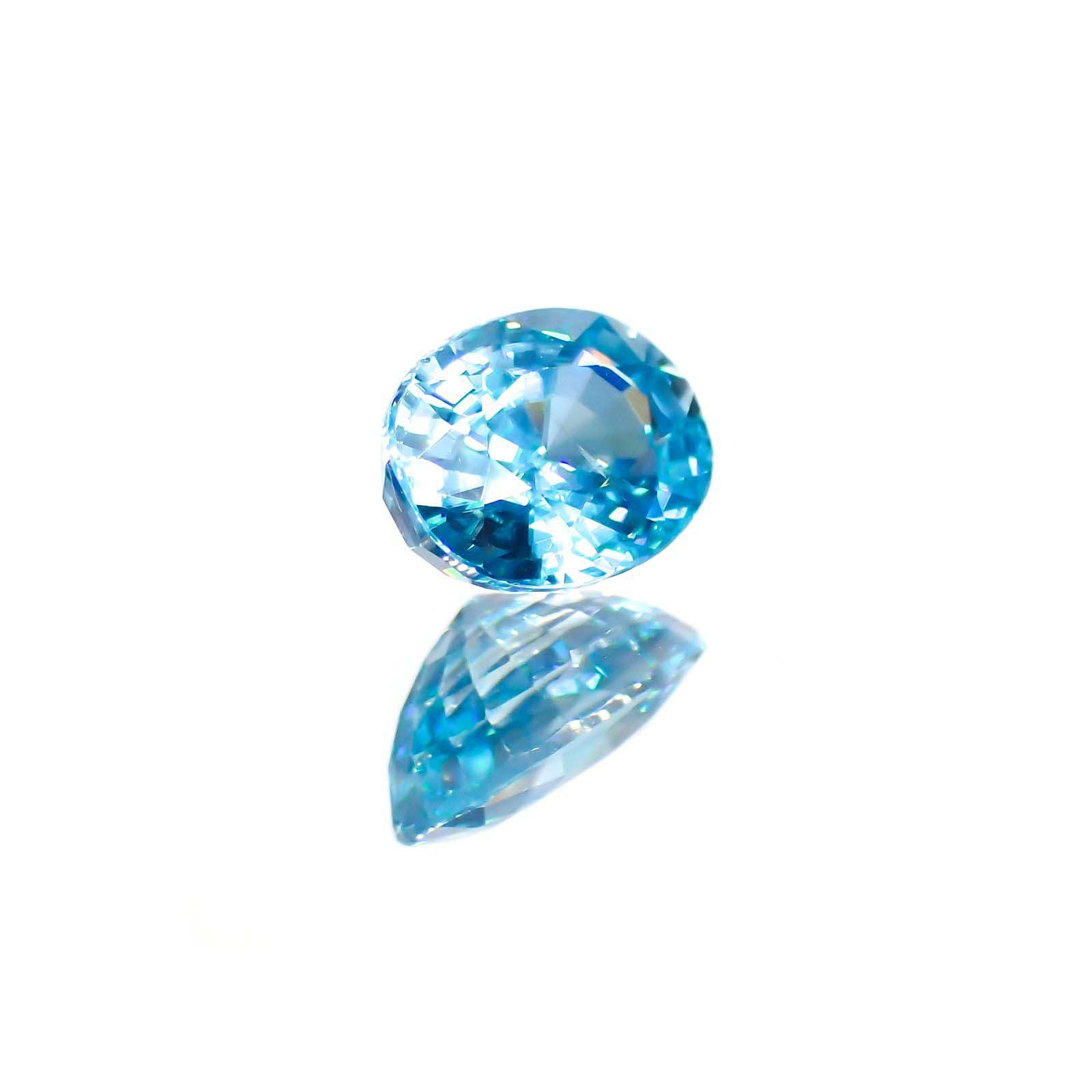 ブルージルコン(宝石名ジルコン) カンボジア産 1.42ct 識別済[251013453]7.1×5.2mm前後
