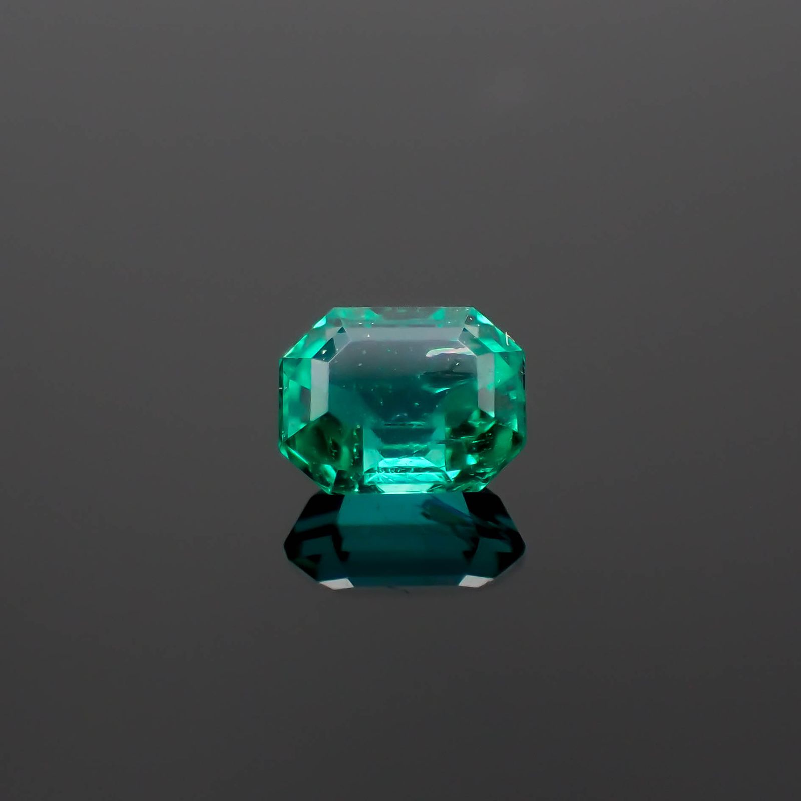 エメラルド コロンビア産 0.17ct[230421719]3.7x2.9mm前後