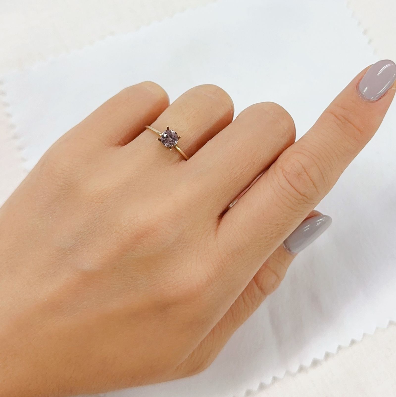 ドラゴンガーネット タンザニア産 0.68ct[230923313]5.1x5mm前後