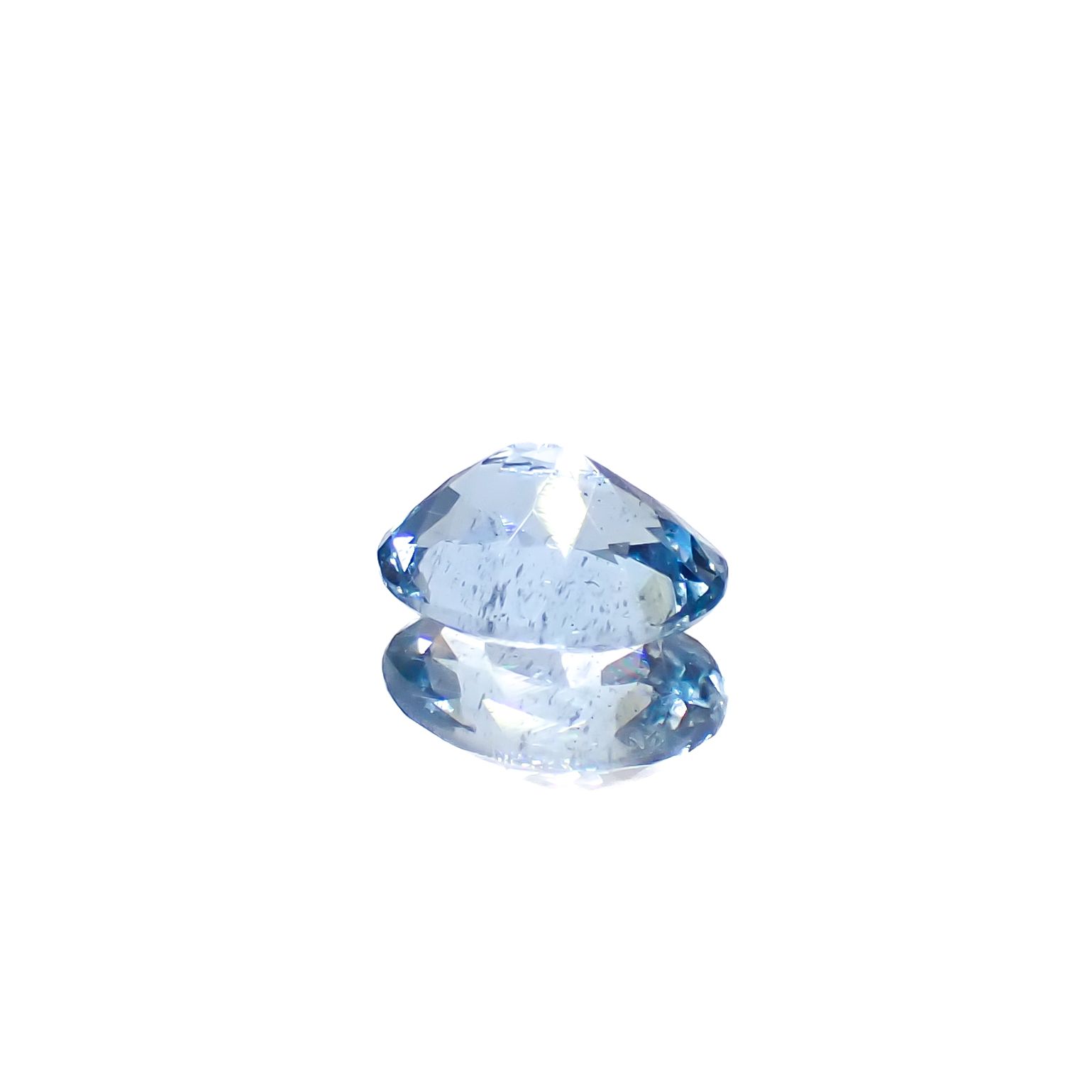 アクアマリン サンタマリアカラー マダガスカル産 0.85ct[240326972]7.4x5.5mm前後