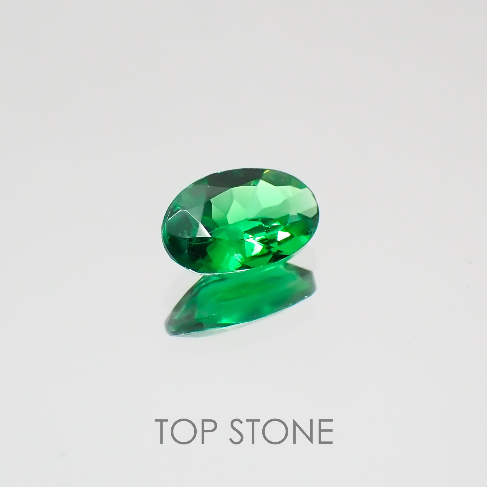 ツァボライト(宝石名グリーン グロッシュラー・ガーネット) タンザニア産 0.35ct 識別済[21069917]5.6×3.5mm前後